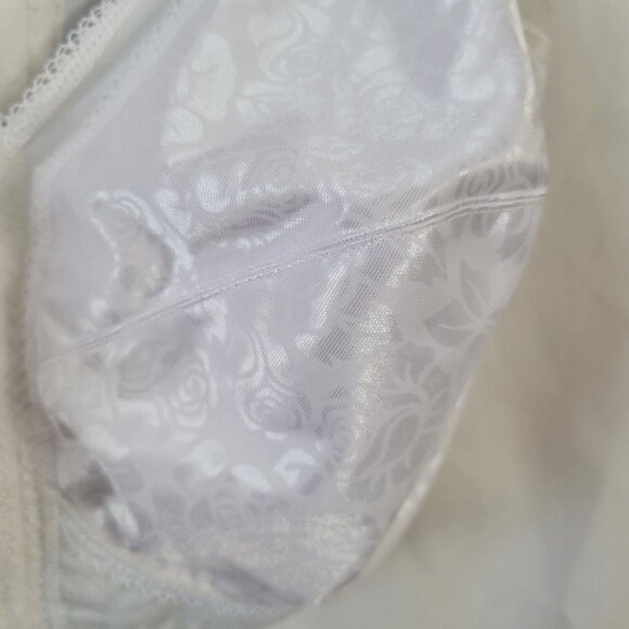 Playtex Wireless Bra Size 44G 18-Hour Ultimate Shoulder Comfort Strap #4693 EUC - Picture 3 of 7